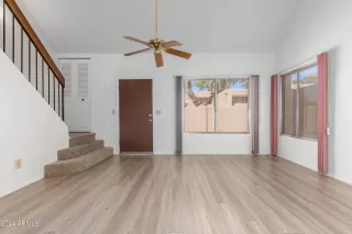 Photo #6: 6739424 Listing