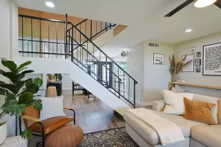 Photo #3: 6739826 Listing 