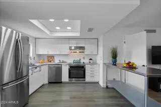 Photo #5: 6739838 Listing 