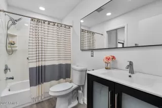 Photo #6: 6739838 Listing 