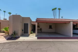 Photo #5: 6740138 Listing