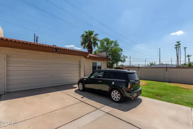 MLS: 6740284 Condo For Sale