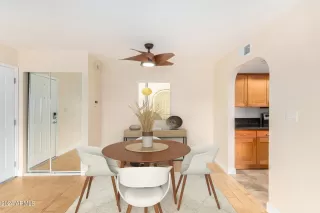 Photo #2: 6740354 Listing 