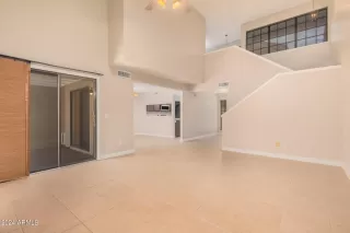 Photo #5: 6740516 Listing