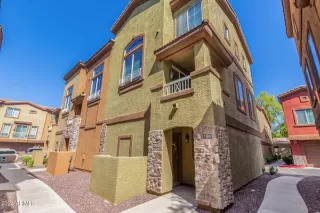 Photo #2: 6740826 Listing 