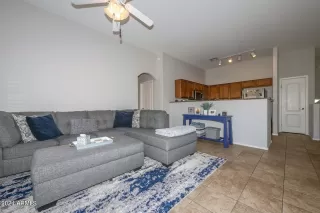 Photo #6: 6740877 Listing