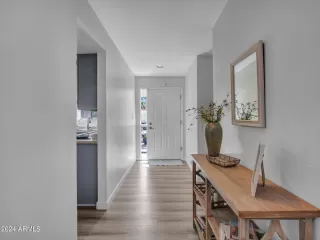 Photo #2: 6740964 Listing