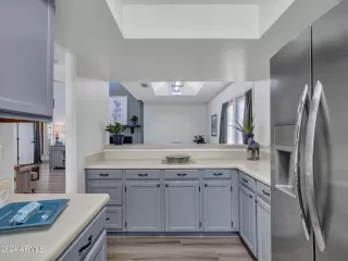 Photo #5: 6740964 Listing