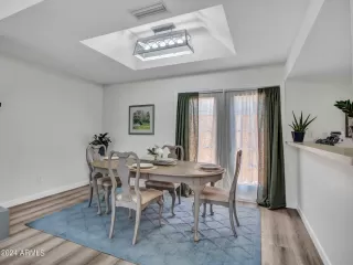 Photo #6: 6740964 Listing