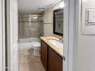 Photo #4: 6741023 Listing 