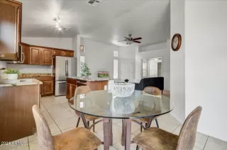 Photo #6: 6741049 Listing