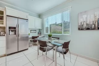 Photo #3: 6741114 Listing