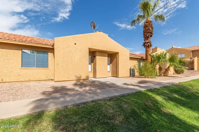 MLS: 6741128 Condo For Sale