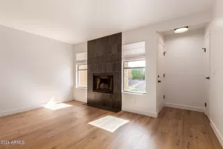 Photo #4: 6741128 Listing