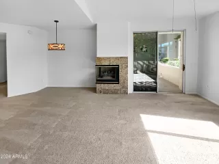 Photo #2: 6741265 Listing