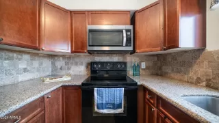 Photo #2: 6741373 Listing