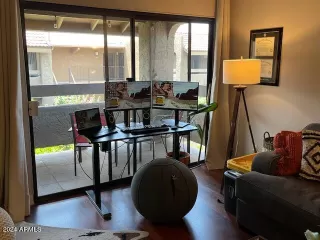 Photo #5: 6741393 Listing