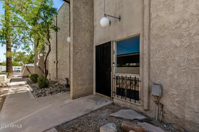 MLS: 6741506 Condo For Sale