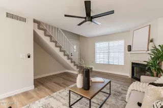 Photo #2: 6741605 Listing