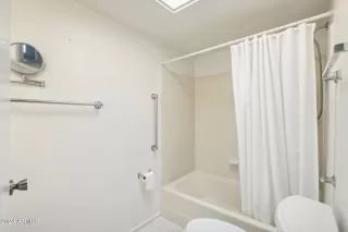 Photo #6: 6741676 Listing 