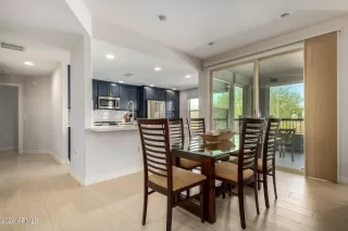 Photo #6: 6741802 Listing 