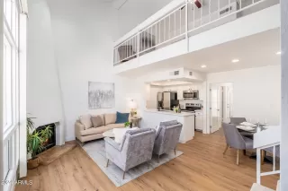 Photo #2: 6741898 Listing