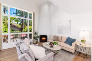 Photo #3: 6741898 Listing