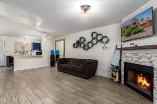 Photo #6: 6742070 Listing