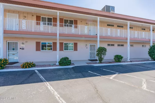 MLS: 6742077 Condo For Sale