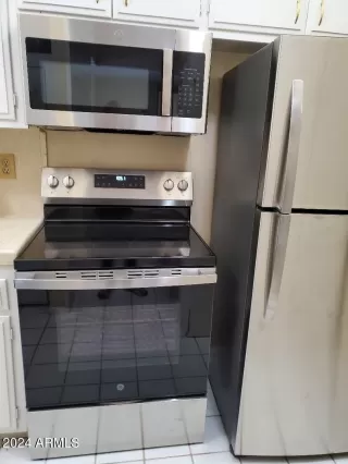 Photo #6: 6742077 Listing