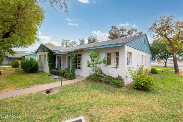 MLS: 6742141 Condo For Sale