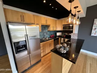 Photo #3: 6742246 Listing