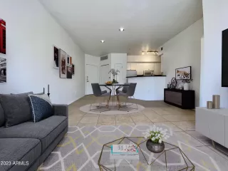 Photo #1: 6742248 Listing 