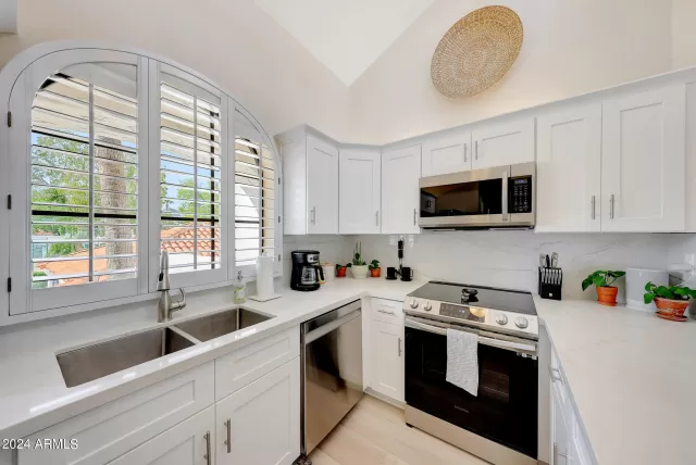 MLS: 6742269 Condo For Sale