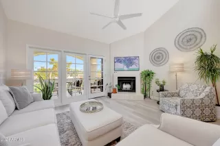 Photo #4: 6742269 Listing