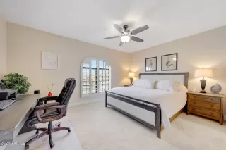 Photo #6: 6742269 Listing