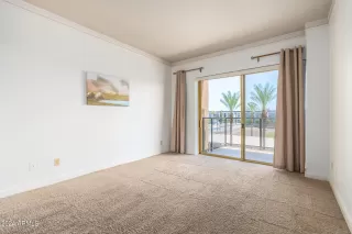 Photo #5: 6742641 Listing