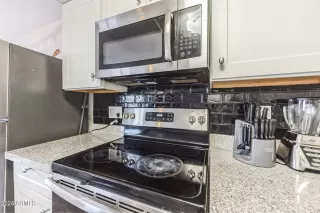 Photo #4: 6742708 Listing 