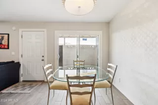 Photo #6: 6742708 Listing 