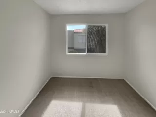 Photo #2: 6742815 Listing