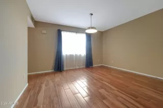 Photo #5: 6742947 Listing 