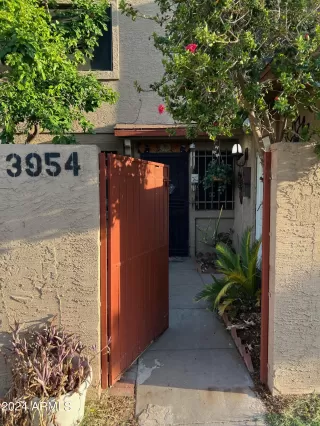 Photo #1: 6742972 Listing