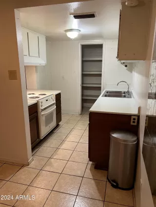 Photo #4: 6742972 Listing