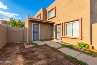 Photo #6: 6743121 Listing