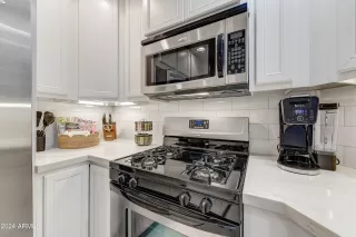 Photo #3: 6743179 Listing 