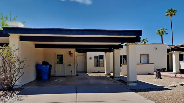 MLS: 6743293 Condo For Sale