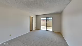 Photo #5: 6743293 Listing 