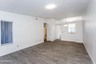 Photo #3: 6743323 Listing