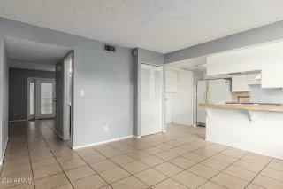 Photo #5: 6743419 Listing 