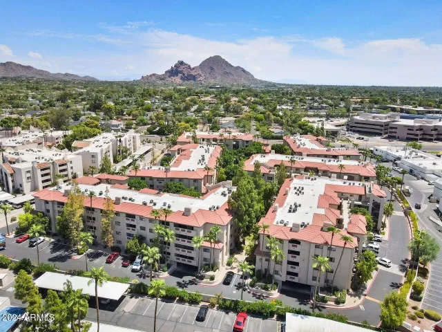 MLS: 6743472 Condo For Sale